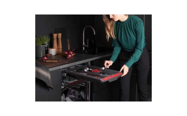 Съдомиялна за вграждане на 45см AEG FSE73507P